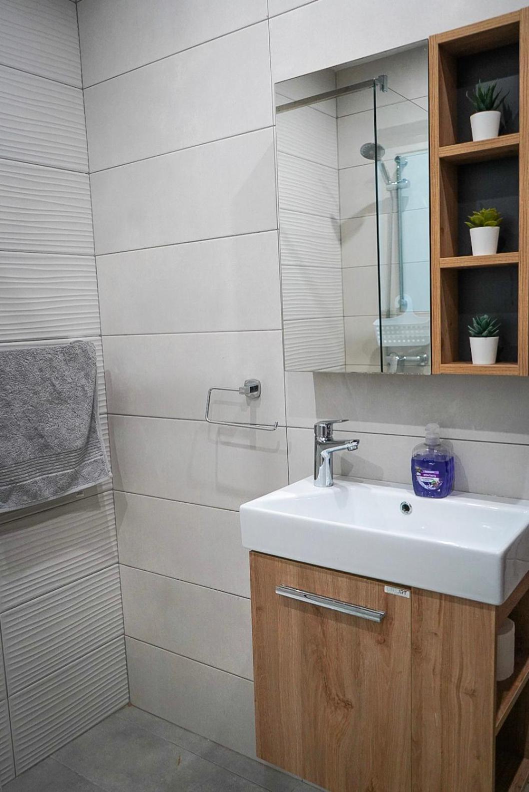 סיינט פול ביי Comfort And Convenience Flat 4 Dad'S Court מראה חיצוני תמונה